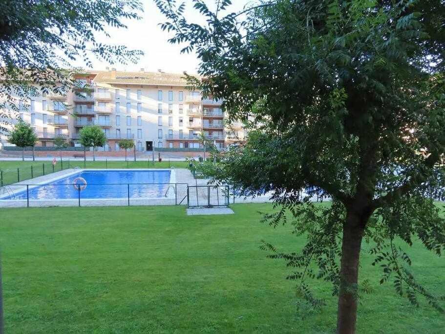 Apartmán Precioso Atico Con Bonitas Vistas A La Pena Oroel Jaca Exteriér fotografie
