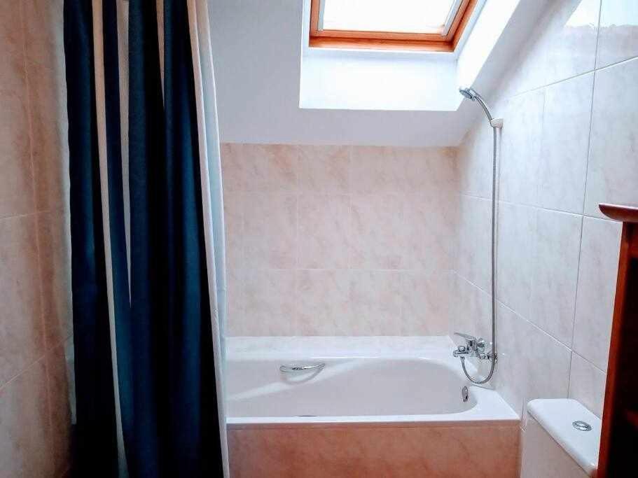 Apartmán Precioso Atico Con Bonitas Vistas A La Pena Oroel Jaca Exteriér fotografie